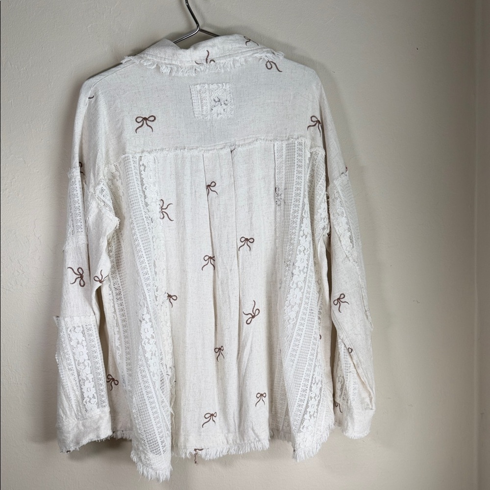 Umgee White Button-Down Shirt with Bow Embroidery - Picture 6 of 12
